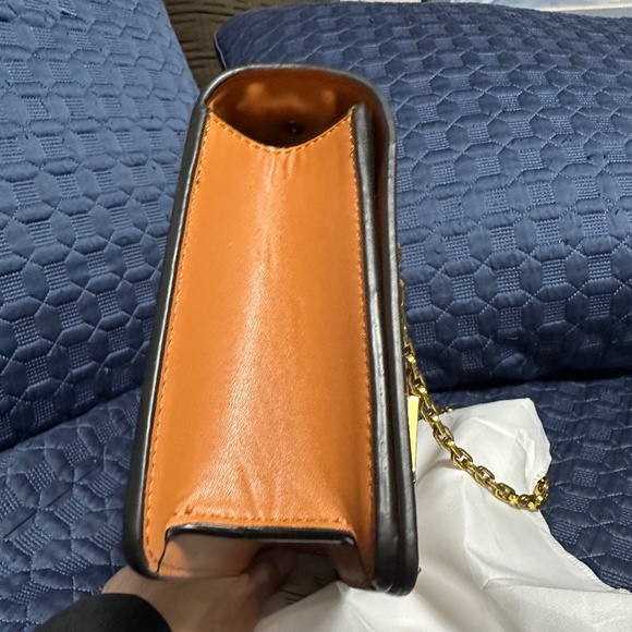 Tan Crossbody bag - Picture 7 of 9